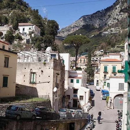 Donna Sara Appartamento In Corte Amalfitana Экстерьер фото