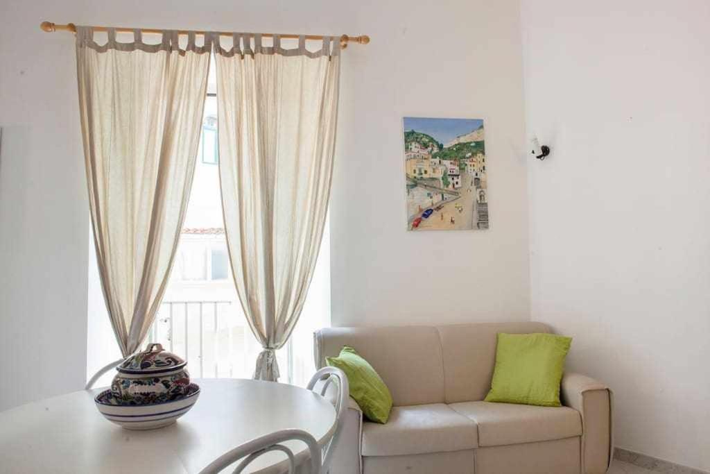 Donna Sara Appartamento In Corte Amalfitana Экстерьер фото